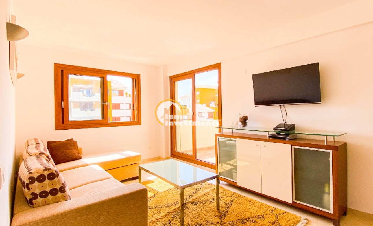 Resale - Apartment - Punta Prima - Beachside