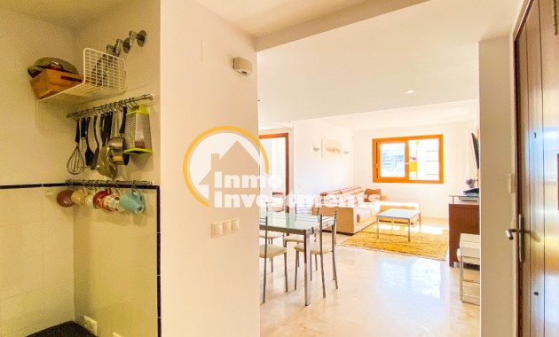 Resale - Apartment - Punta Prima - Beachside