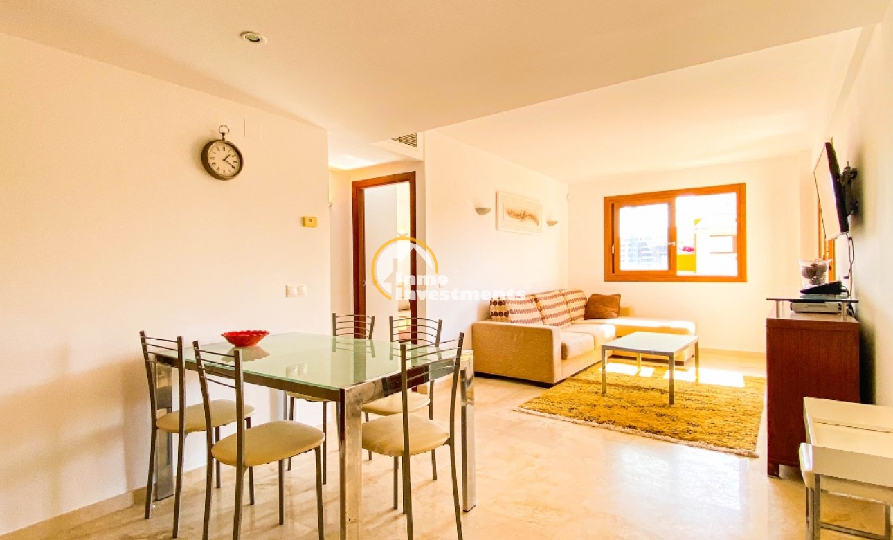 Resale - Apartment - Punta Prima - Beachside