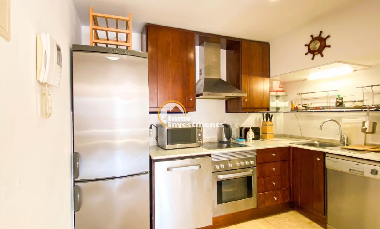 Resale - Apartment - Punta Prima - Beachside