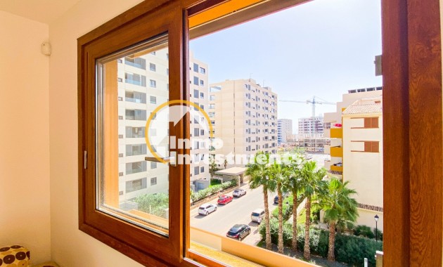 Resale - Apartment - Punta Prima - Beachside