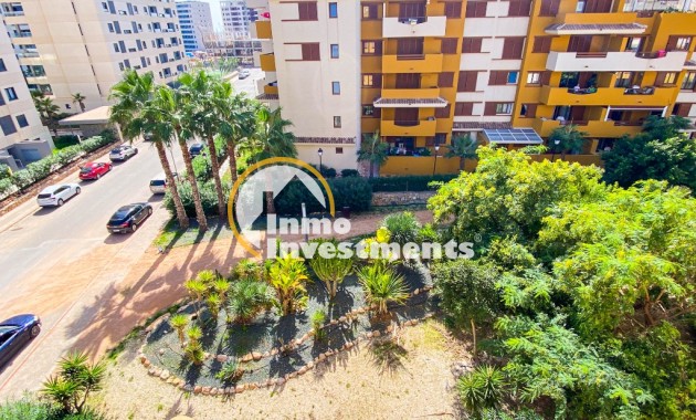 Resale - Apartment - Punta Prima - Beachside