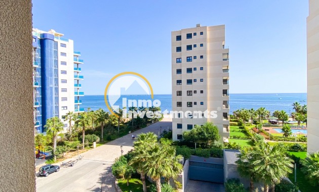 Resale - Apartment - Punta Prima - Beachside