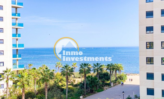 Resale - Apartment - Punta Prima - Beachside