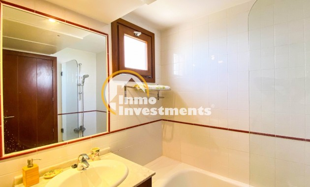 Resale - Apartment - Punta Prima - Beachside