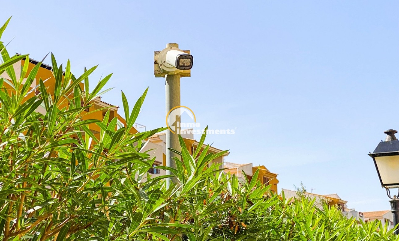 Resale - Apartment - Punta Prima - Beachside