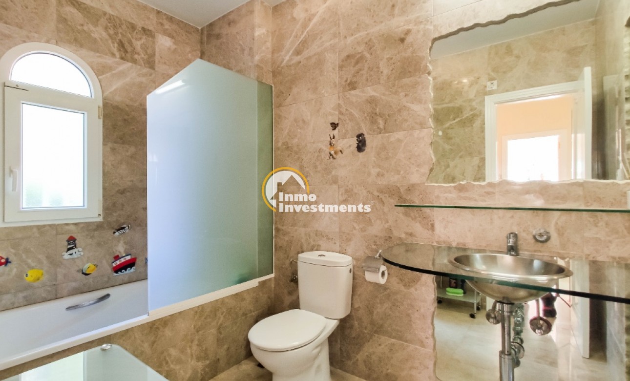 Resale - Villa - Las Ramblas - Las Ramblas Golf