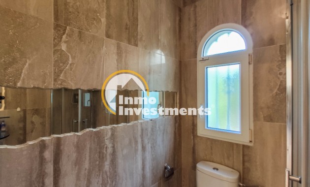 Resale - Villa - Las Ramblas - Las Ramblas Golf