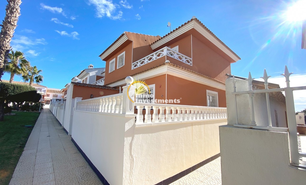 Resale - Semi detached villa - Ciudad Quesada - Doña Pepa