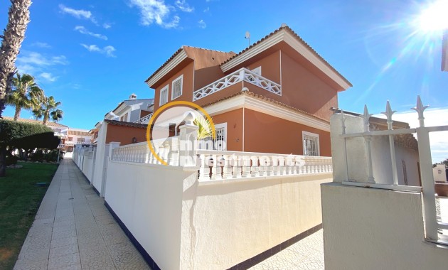 Resale - Semi detached villa - Ciudad Quesada - Doña Pepa