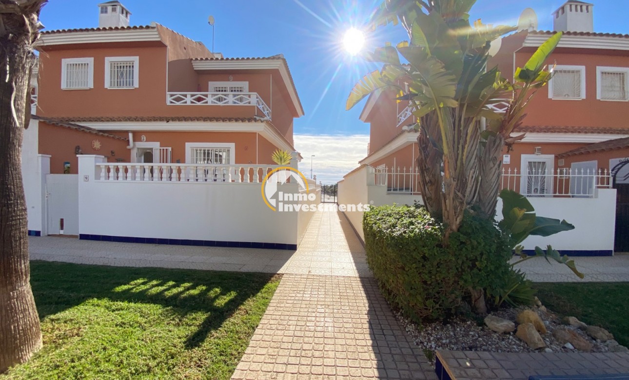 Resale - Semi detached villa - Ciudad Quesada - Doña Pepa