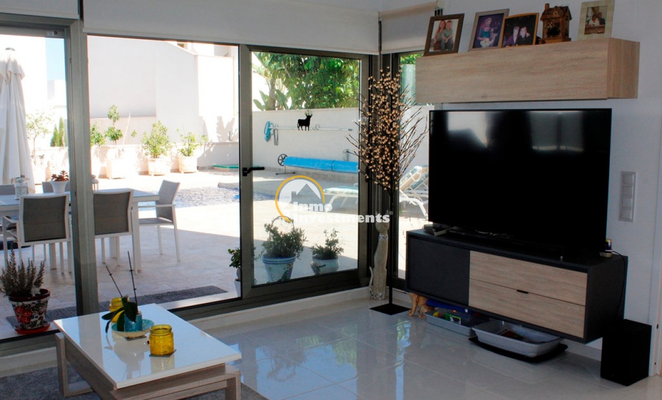 Resale - Villa - San Miguel de Salinas - San Miguel