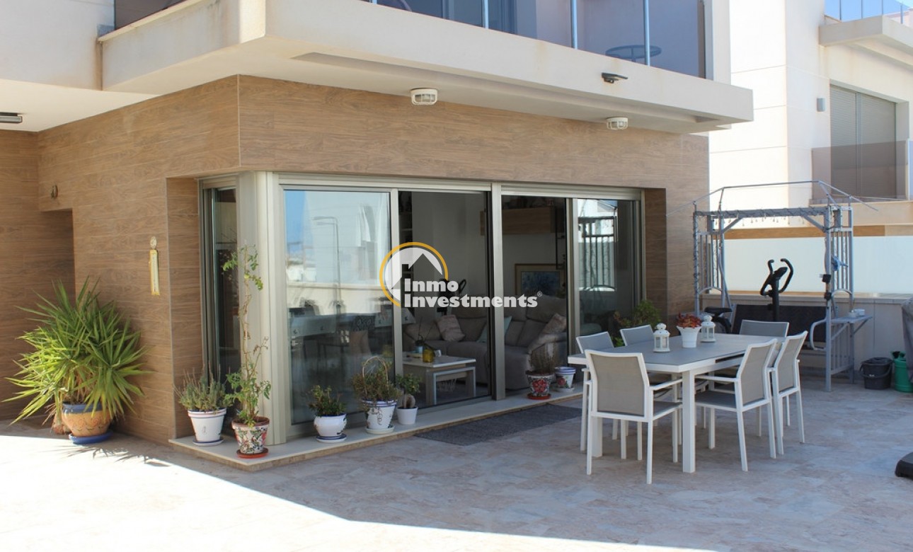 Resale - Villa - San Miguel de Salinas - San Miguel