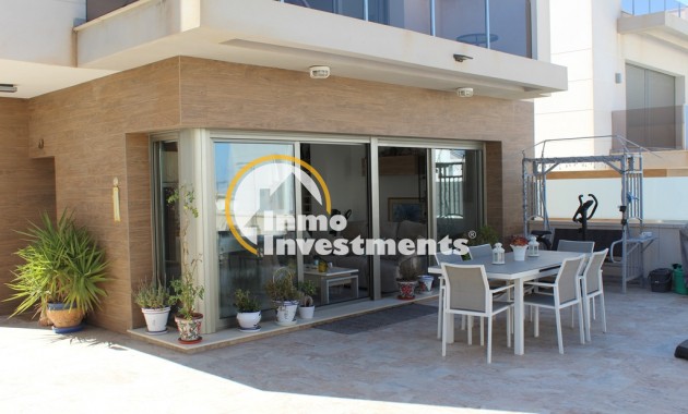 Resale - Villa - San Miguel de Salinas - San Miguel