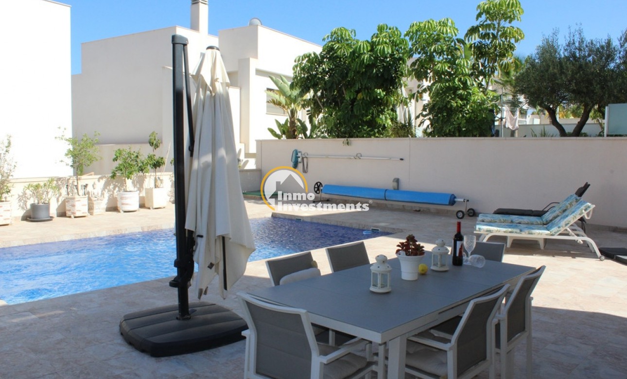 Resale - Villa - San Miguel de Salinas - San Miguel