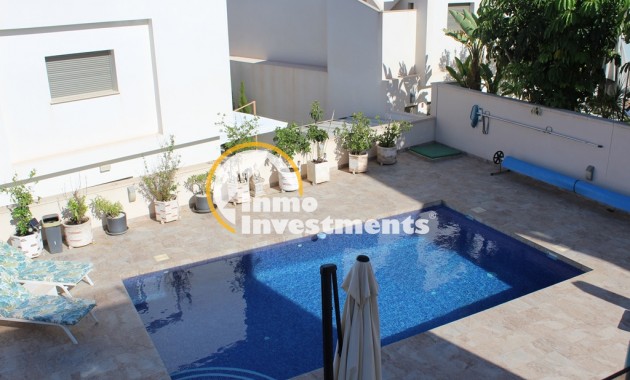 Resale - Villa - San Miguel de Salinas - San Miguel