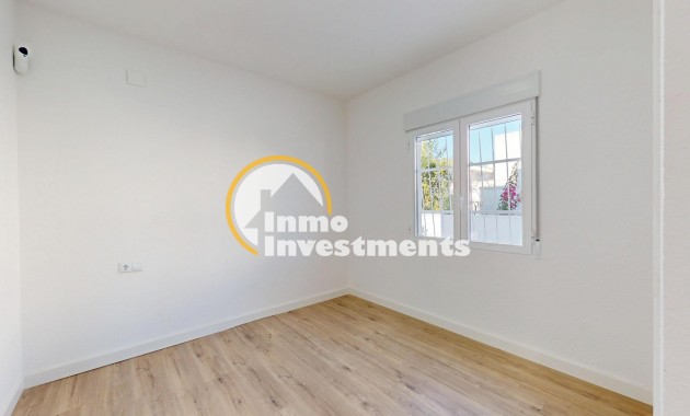 Resale - Bungalow - San Miguel de Salinas - Blue Lagoon