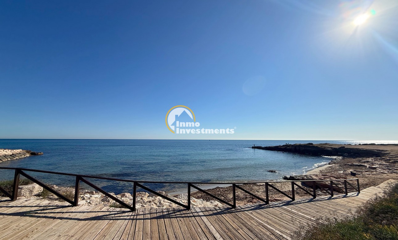 Resale - Apartment - Punta Prima