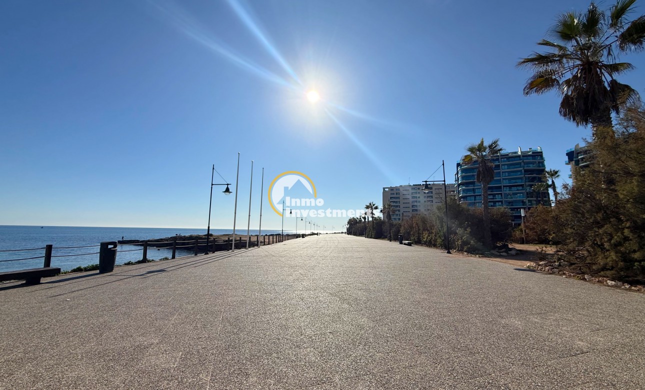 Resale - Apartment - Punta Prima