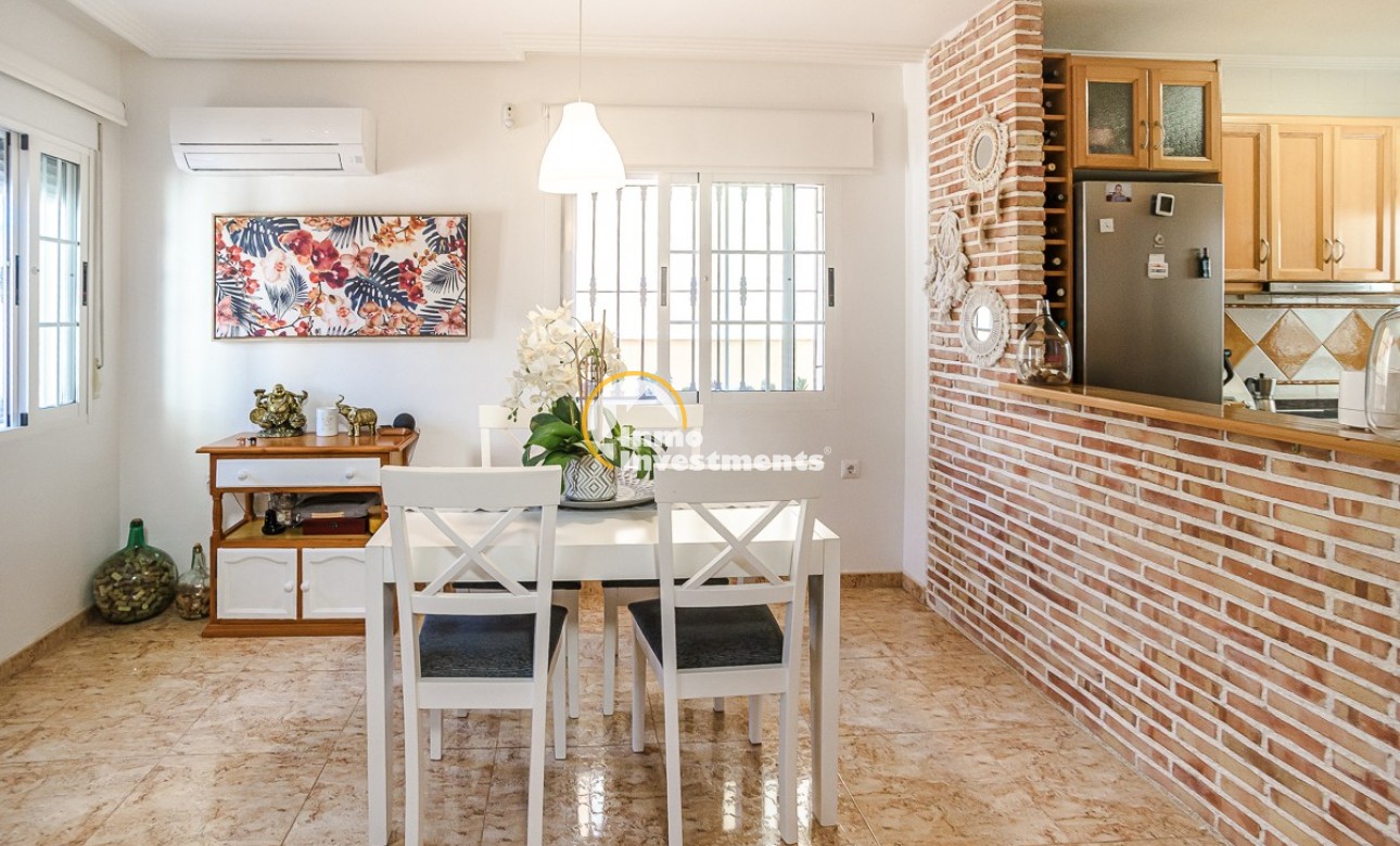 Gebrauchtimmobilien - Villa - El Raso - El raso