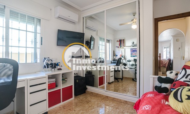 Gebrauchtimmobilien - Villa - El Raso - El raso