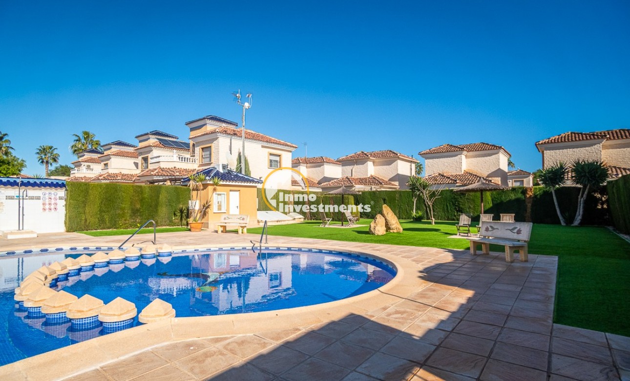 Gebrauchtimmobilien - Villa - El Raso - El raso
