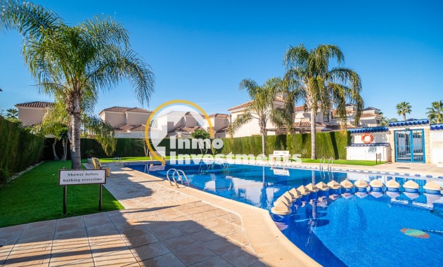 Gebrauchtimmobilien - Villa - El Raso - El raso