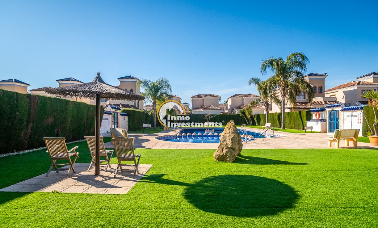 Gebrauchtimmobilien - Villa - El Raso - El raso