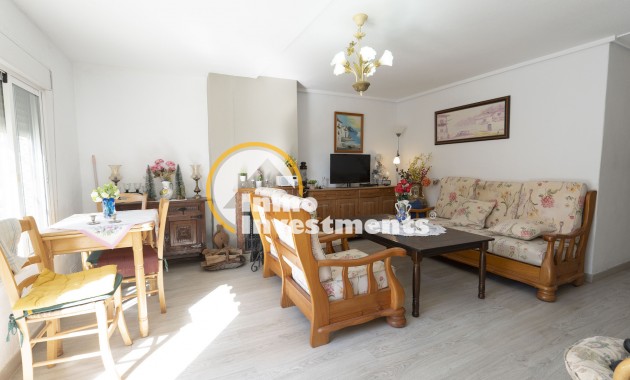 Resale - Town house - Torrevieja