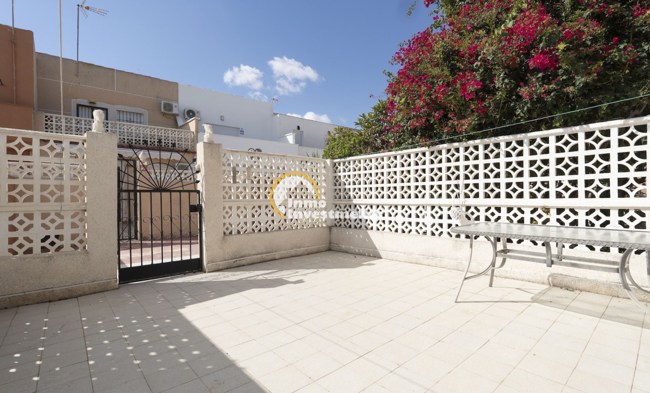 Resale - Town house - Torrevieja