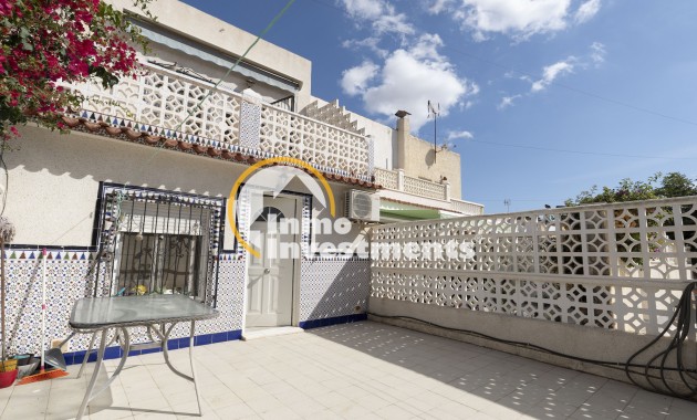 Resale - Town house - Torrevieja