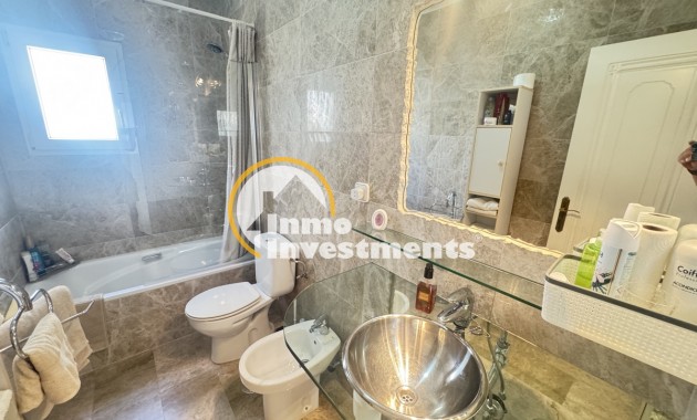 Resale - Villa - Las Ramblas - Las Ramblas Golf