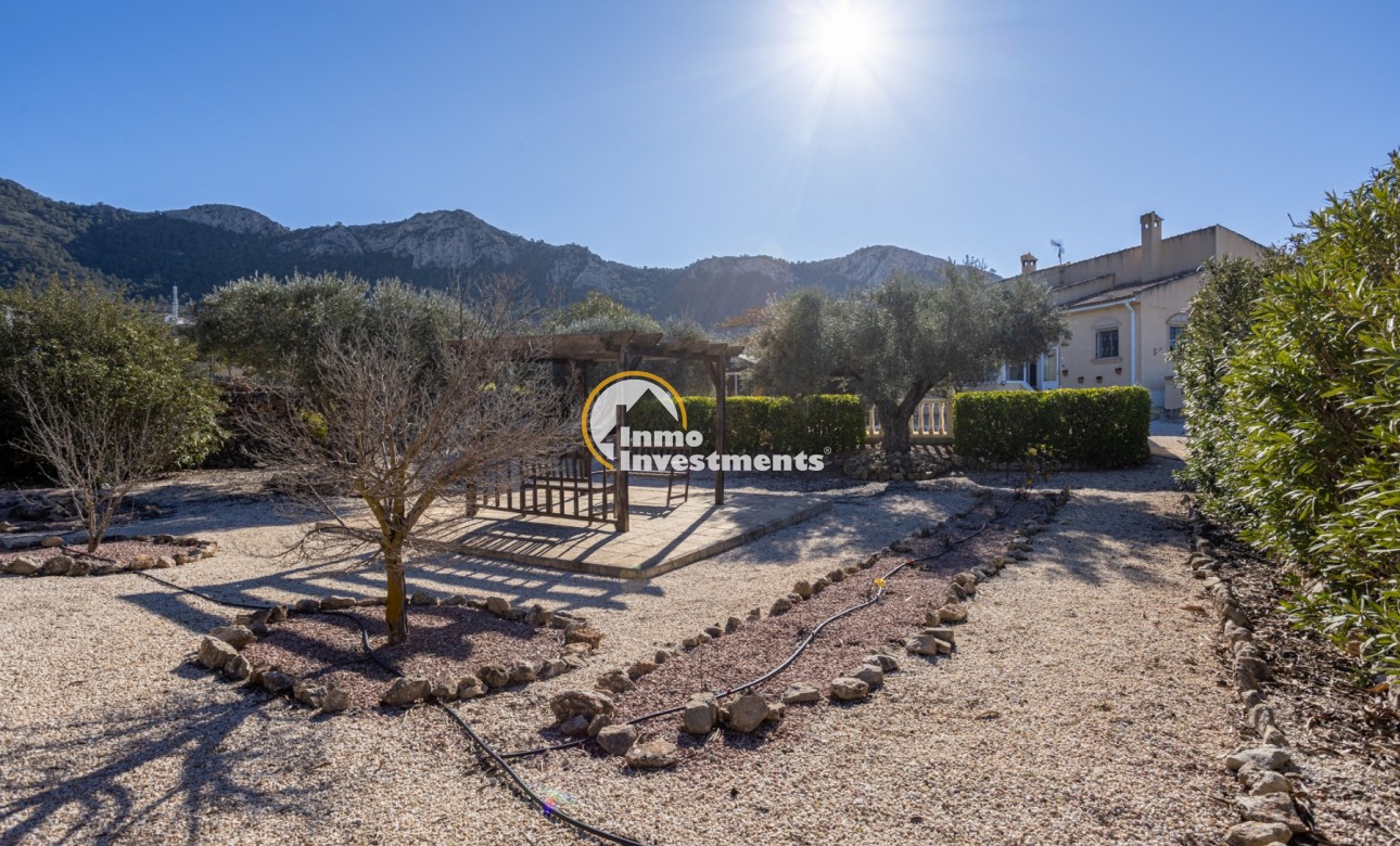 Resale - Finca - La Zarza