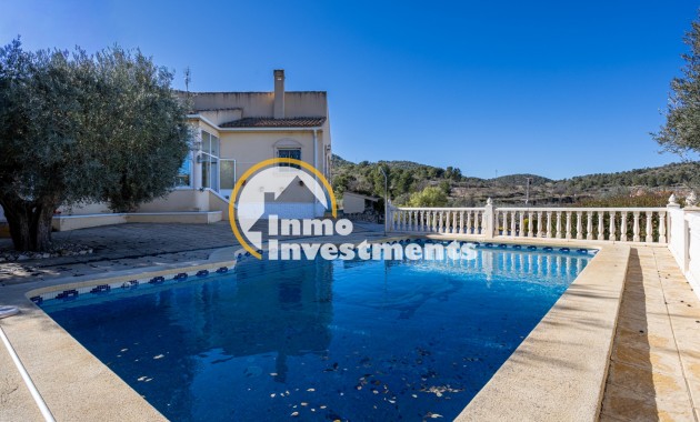 Resale - Finca - La Zarza