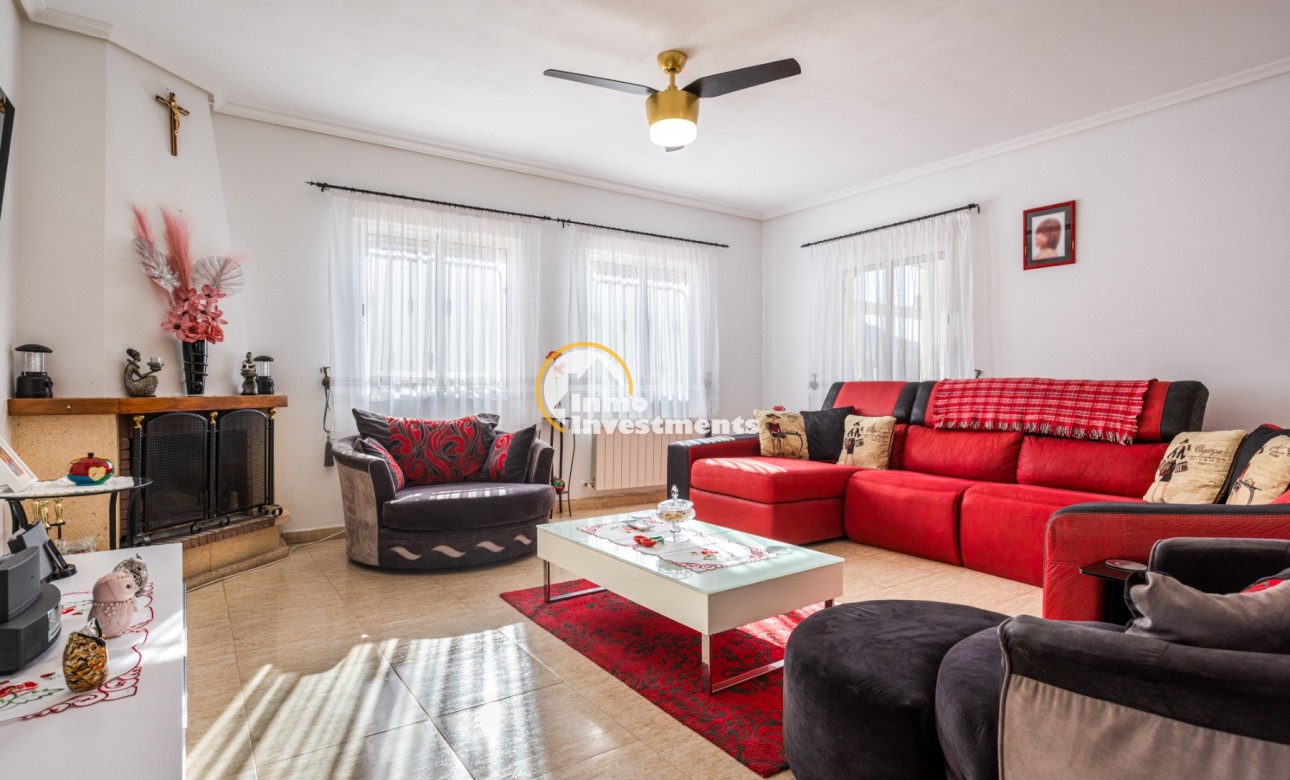 Resale - Finca - La Zarza