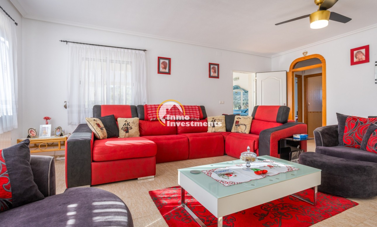 Resale - Finca - La Zarza