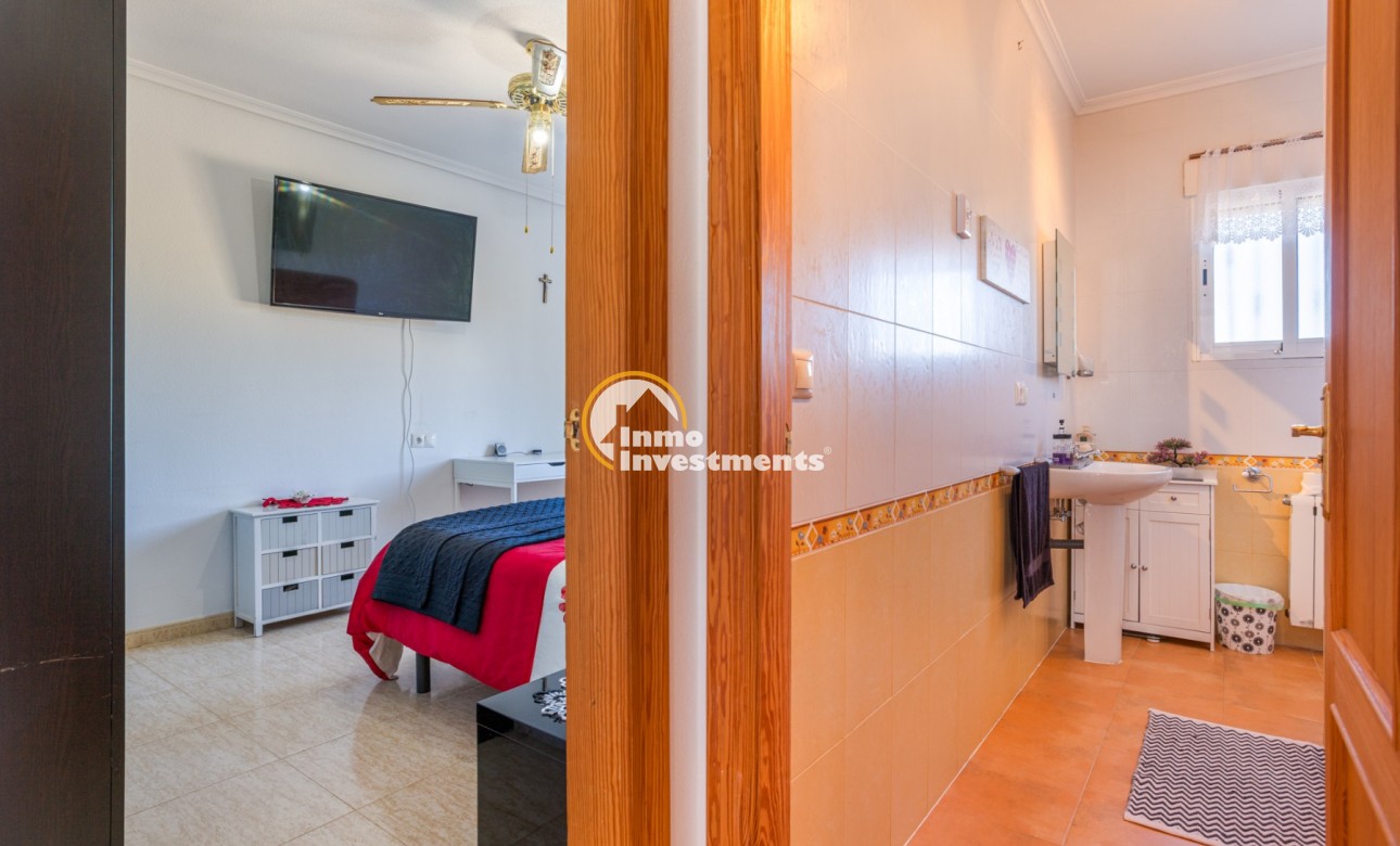 Resale - Finca - La Zarza