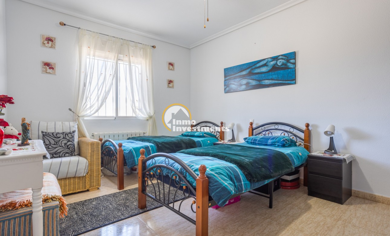 Resale - Finca - La Zarza