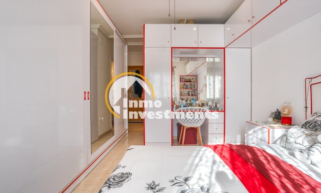 Resale - Finca - La Zarza