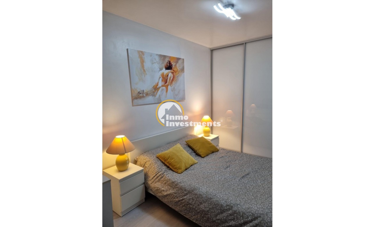 Resale - Apartment - Torrevieja - Beach