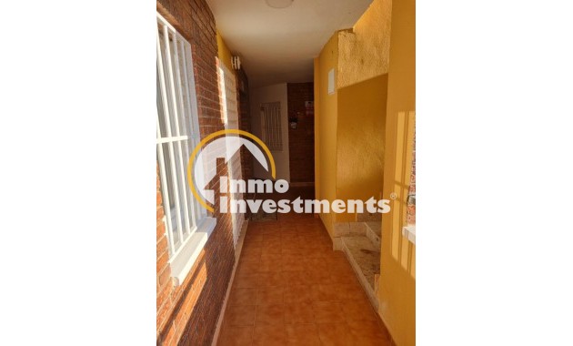 Resale - Apartment - Torrevieja - Beach