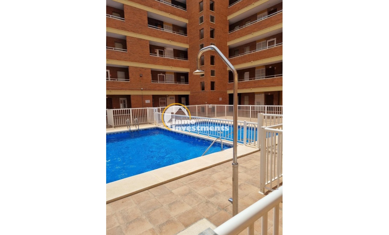 Resale - Apartment - Torrevieja - Beach