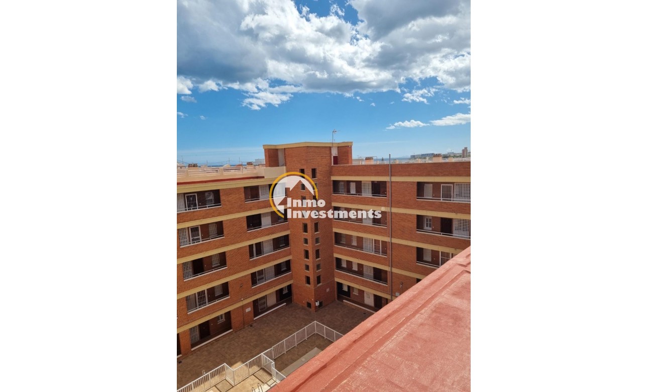 Resale - Apartment - Torrevieja - Beach