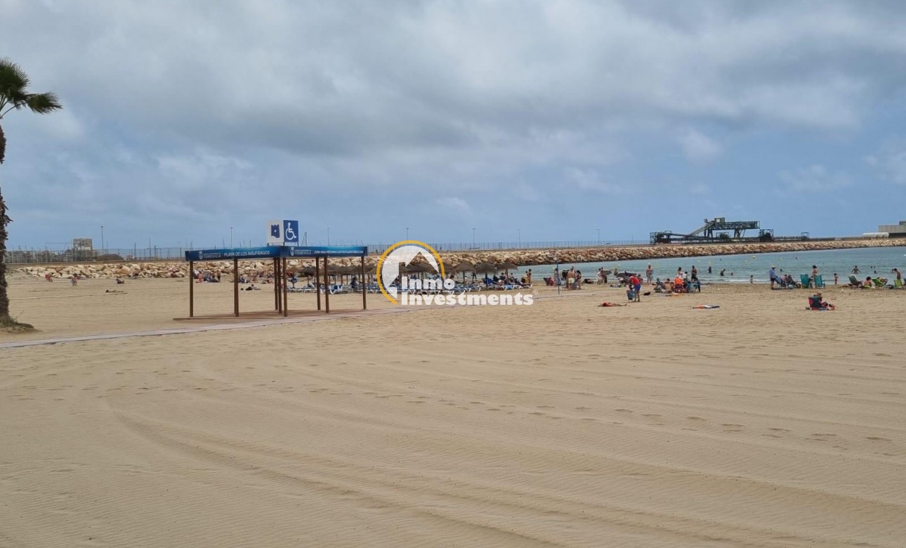 Resale - Apartment - Torrevieja - Beach