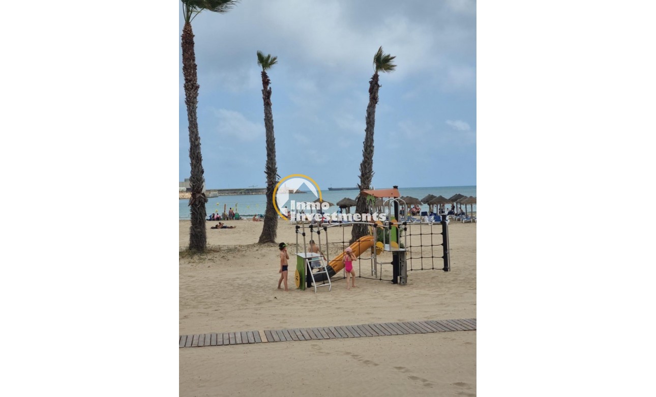 Resale - Apartment - Torrevieja - Beach