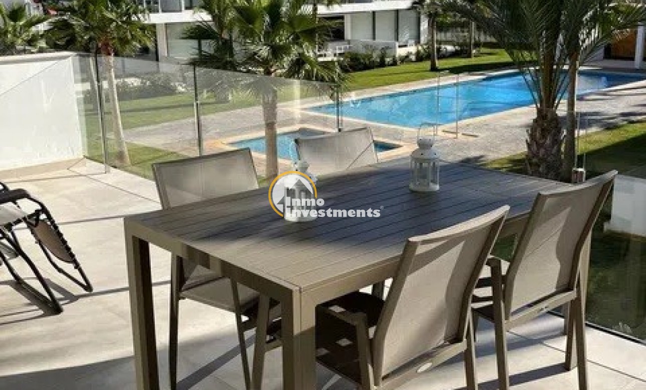 Reventa - Apartamento - Mar de Cristal