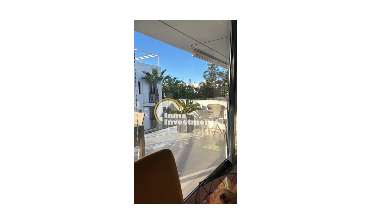 Reventa - Apartamento - Mar de Cristal