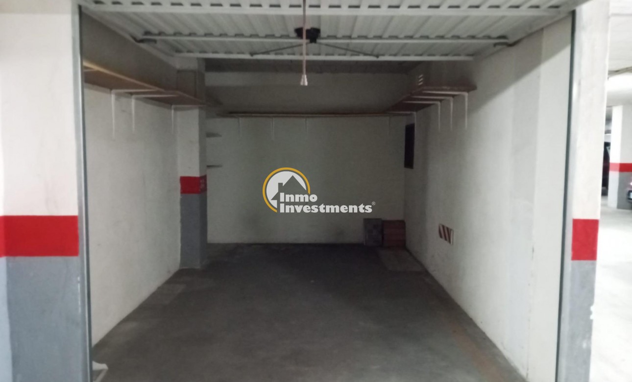 Resale - Garage - Torrevieja - Estacion de autobuses