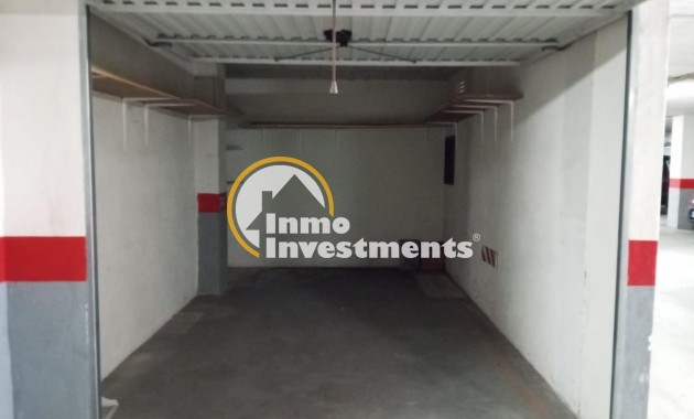 Resale - Garage - Torrevieja - Estacion de autobuses