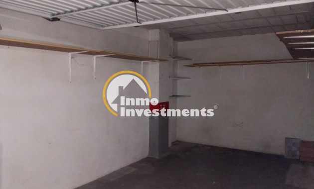 Resale - Garage - Torrevieja - Estacion de autobuses